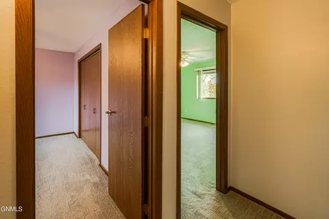 Entry Way - 2601 8th Ave NW, Mandan, ND 58554 photo 4 of 6