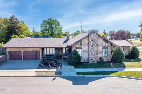 Exterior - 1804 Crest St, Williston, ND 58801 photo 1 of 1