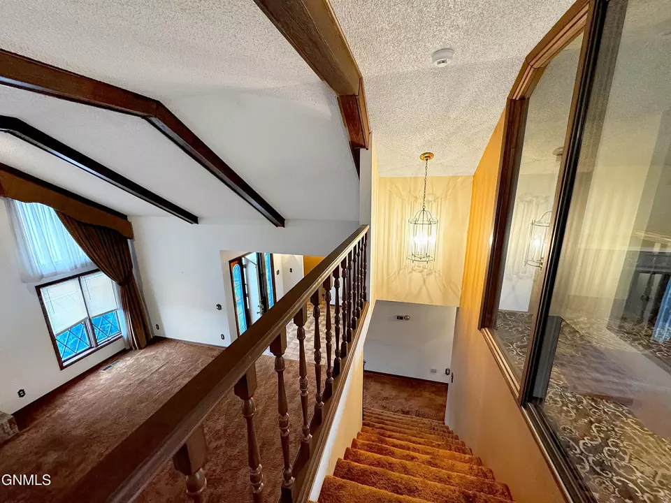 Entry Way - 1804 Crest St, Williston, ND 58801 photo 1 of 3