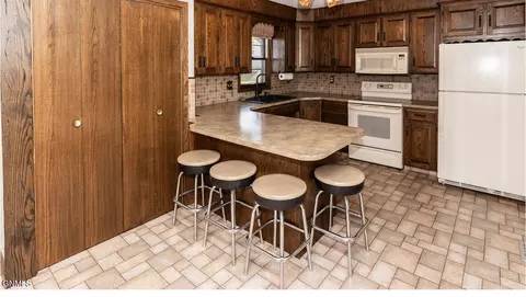 Kitchen - 103 12th St NW, Mandan, ND 58554 photo 3 of 4