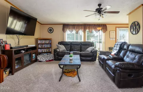 5108 Redcoat Loop, Bismarck, ND 58503 photo 6