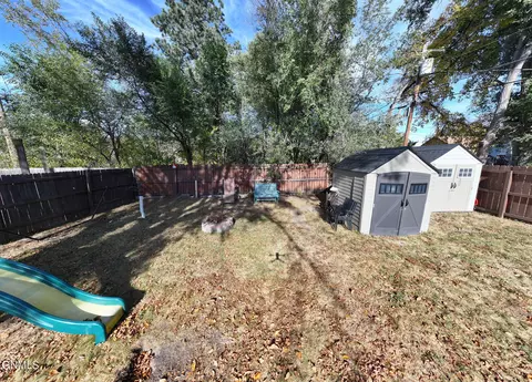 1008 C Ave E, Bismarck, ND 58501 photo 3