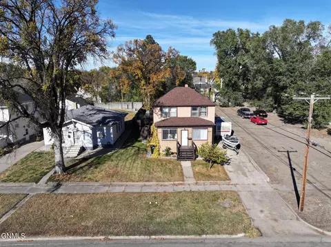 1008 C Ave E, Bismarck, ND 58501