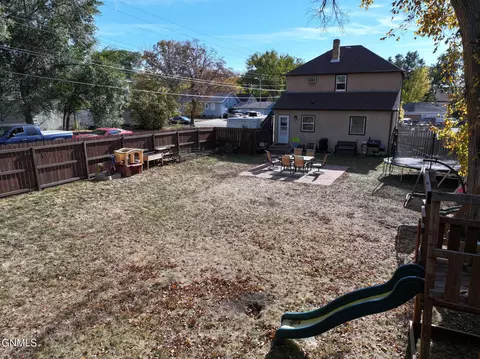 1008 C Ave E, Bismarck, ND 58501 photo 28