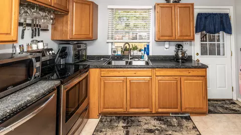 1008 C Ave E, Bismarck, ND 58501 photo 11