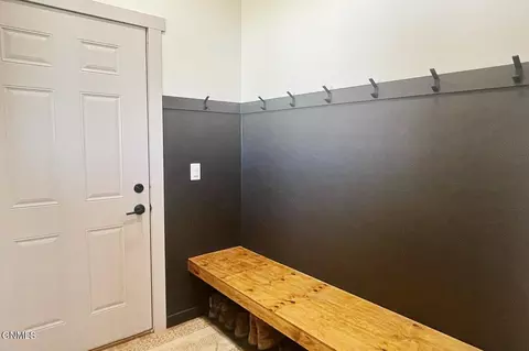 Entry Way - 13160 131 R Bnd NW, Williston, ND 58801 photo 4 of 4