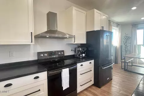 Kitchen - 13160 131 R Bnd NW, Williston, ND 58801 photo 9 of 10