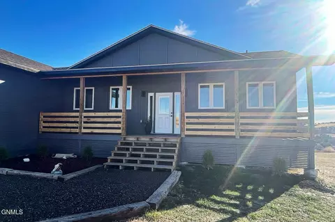 Exterior - 13160 131 R Bnd NW, Williston, ND 58801 photo 6 of 30