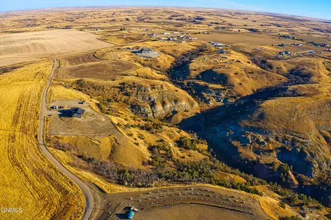 View/Area - 13160 131 R Bnd NW, Williston, ND 58801 photo 7 of 10