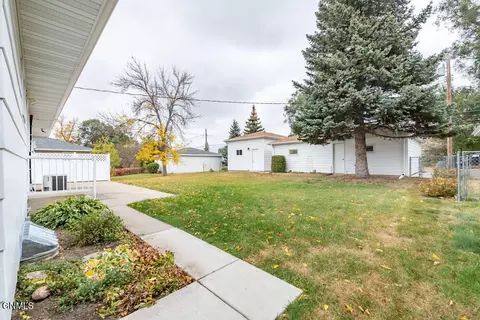 1026 Summit Blvd, Bismarck, ND 58504 photo 30