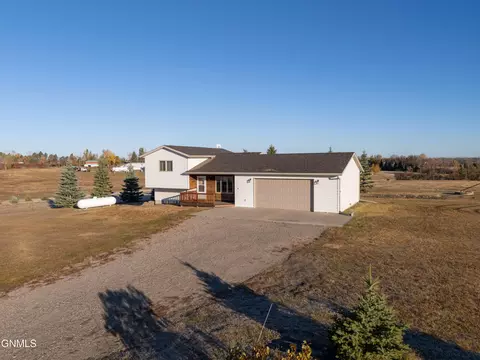 7700 22nd Ave SE, Bismarck, ND 58504 photo 3