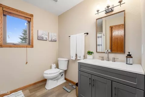 7700 22nd Ave SE, Bismarck, ND 58504 photo 18