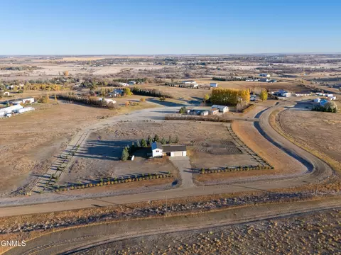 7700 22nd Ave SE, Bismarck, ND 58504 photo 31