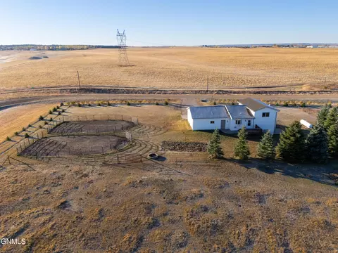 7700 22nd Ave SE, Bismarck, ND 58504 photo 26