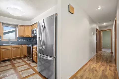 Entry Way - 1826 15th Ave W, Williston, ND 58801 photo 3 of 3