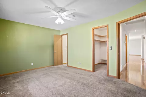Bedroom - 1826 15th Ave W, Williston, ND 58801 photo 7 of 10