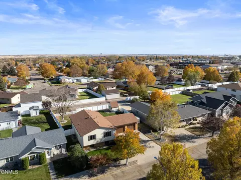 View/Area - 1826 15th Ave W, Williston, ND 58801 photo 3 of 5