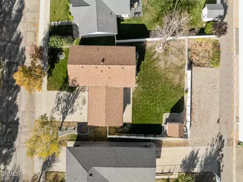 View/Area - 1826 15th Ave W, Williston, ND 58801 photo 4 of 5
