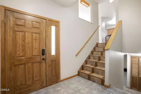 Entry Way - 1826 15th Ave W, Williston, ND 58801 photo 2 of 3
