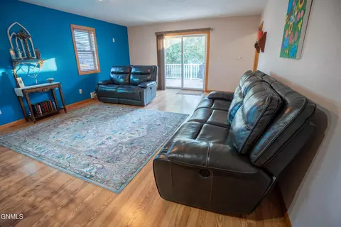 314 Easy St, Bismarck, ND 58504 photo 14