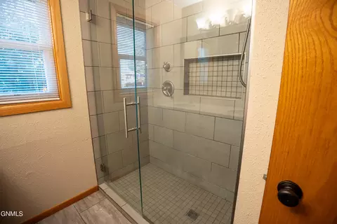 314 Easy St, Bismarck, ND 58504 photo 20