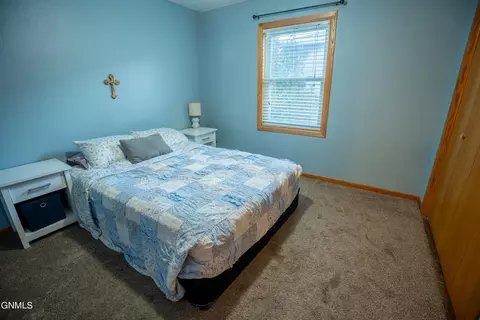 314 Easy St, Bismarck, ND 58504 photo 15