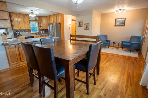 314 Easy St, Bismarck, ND 58504 photo 7