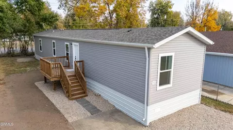 112 W Antelope St, Mandan, ND 58554