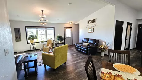 Living - 929 4th St, Edgeley, ND 58433 photo 1 of 4