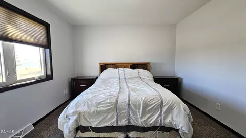 Bedroom - 929 4th St, Edgeley, ND 58433 photo 9 of 9