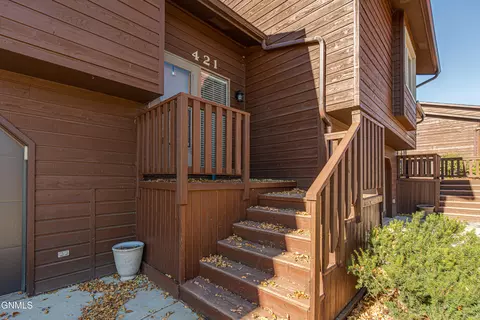 Exterior - 421 E Brandon Dr, Bismarck, ND 58503 photo 6 of 10