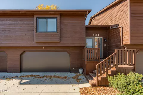 421 E Brandon Dr, Bismarck, ND 58503