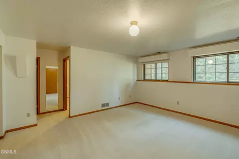 Bedroom - 421 E Brandon Dr, Bismarck, ND 58503 photo 3 of 12