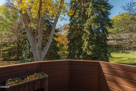 Exterior - 421 E Brandon Dr, Bismarck, ND 58503 photo 8 of 10