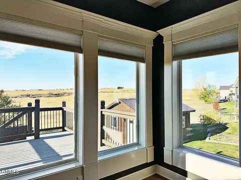 2015 Dublin Ln, Williston, ND 58801 photo 36