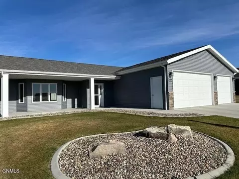 4824 Maltby St, Bismarck, ND 58503