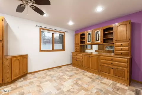 226 Brandon Dr E, Bismarck, ND 58503 photo 12