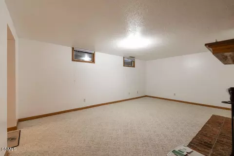 226 Brandon Dr E, Bismarck, ND 58503 photo 23