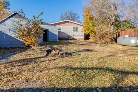 116 1st Ave NE, Beulah, ND 58523 photo 39