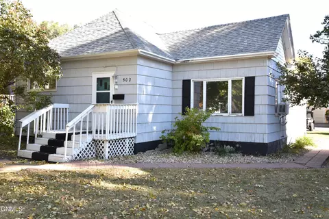 502 2nd Ave NW, Mandan, ND 58554