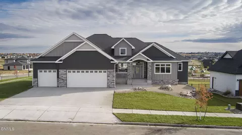Exterior - 4205 Bugle Bnd, Bismarck, ND 58503 photo 2 of 10