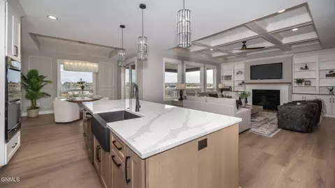 Kitchen - 4205 Bugle Bnd, Bismarck, ND 58503 photo 7 of 7