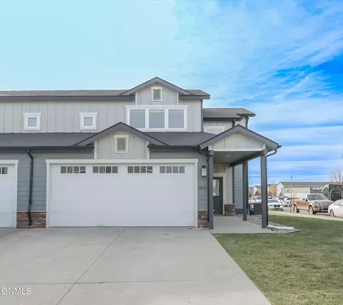 2827 28th St W, Williston, ND 58801