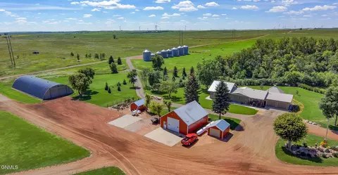 4253 29th St SW, New Salem, ND 58563