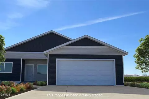 5865 Reily Rd, Lincoln, ND 58504