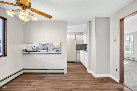 Dining - 222 8th St SE, Sidney, MT 59270 photo 1 of 2