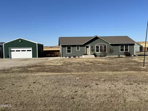 3239 125 Y Ave NW, Watford City, ND 58854