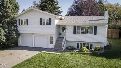 1523 22nd St, Bismarck, ND 58501