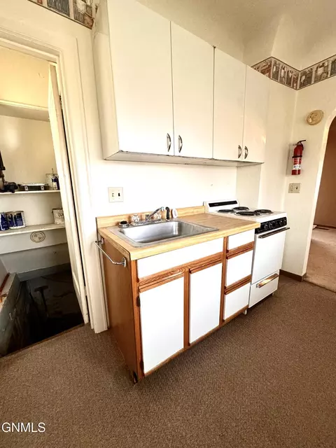 324 2nd St E, Williston, ND 58801 photo 11