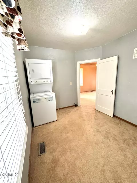 324 2nd St E, Williston, ND 58801 photo 14